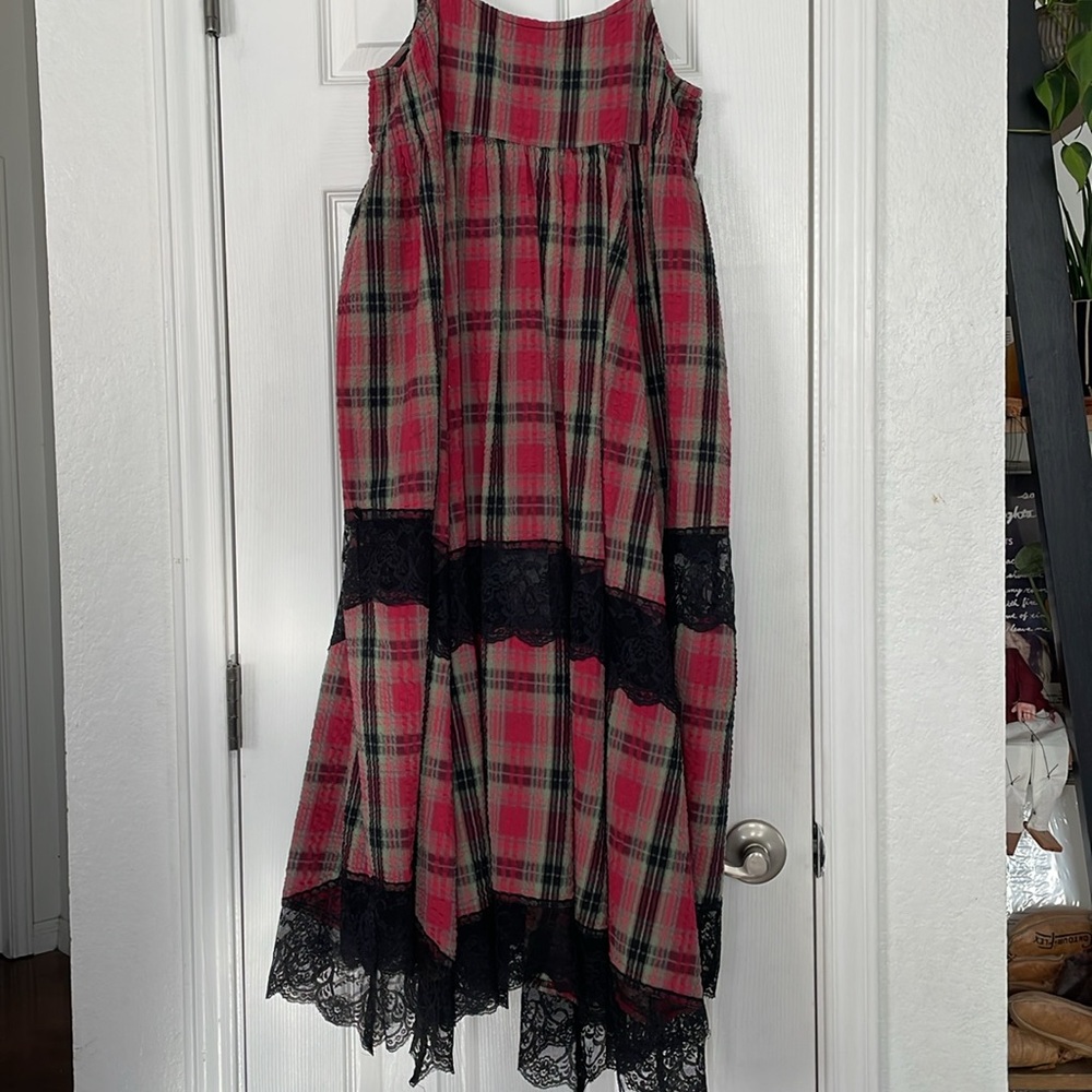 Baez Lace Inset Midi Dress! - Picture 11 of 15